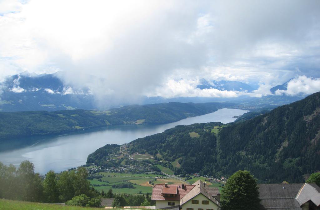 Edwards Apartment Millstatt Szoba fotó